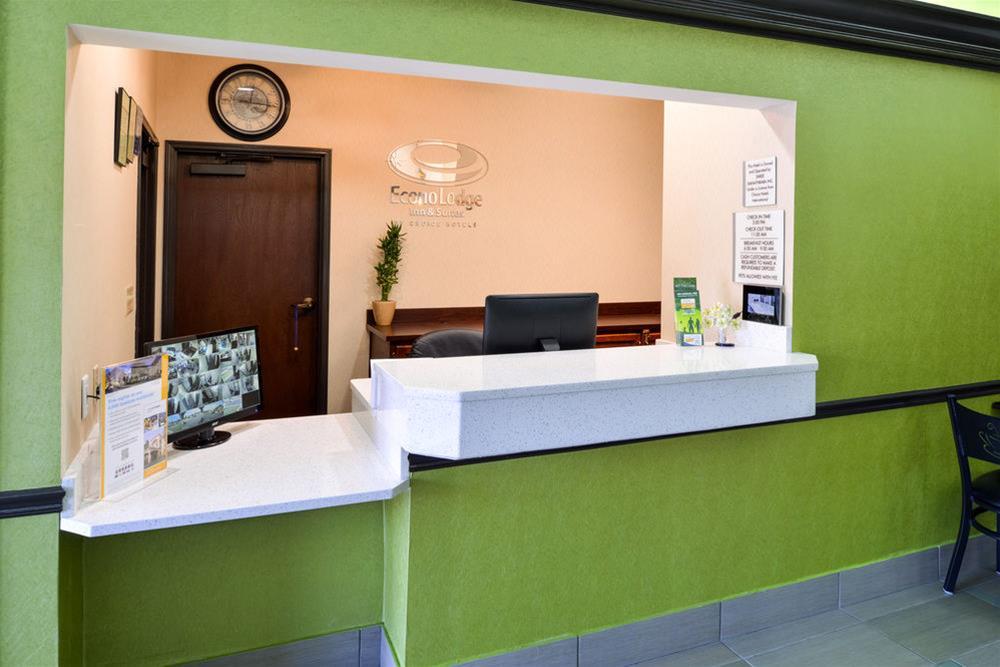 Hotel Econo & 2*